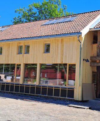 Nærbilde av bygget sett utenfra. Foto
