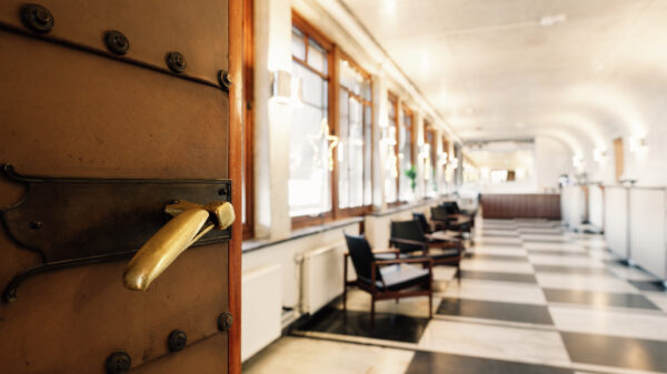 Endelig har du muligheten til å få en omvisning i FutureBuilt-prosjektet Kristian Augusts gate 23. Foto: Arild Danielsen