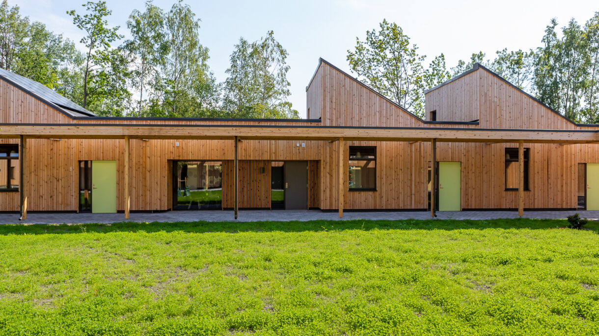 T Lauluten T5 B5558 web 72dpi