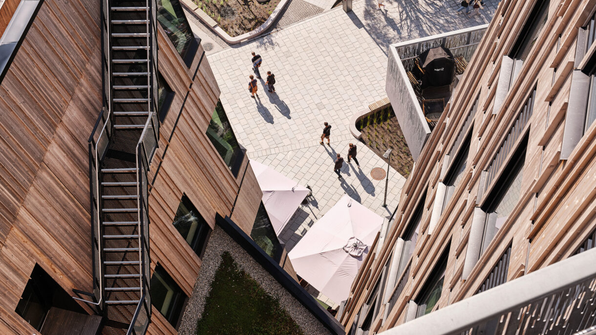 2015120 OS N1313 publication