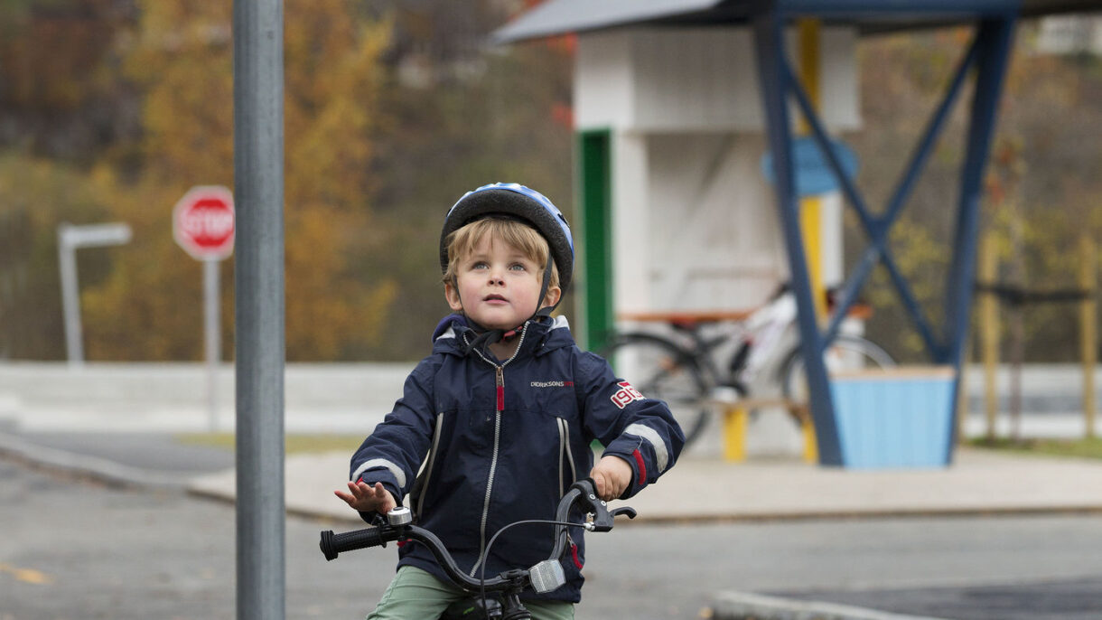 Sykkellek - grønt lys Foto Sverre Chr. Jarild