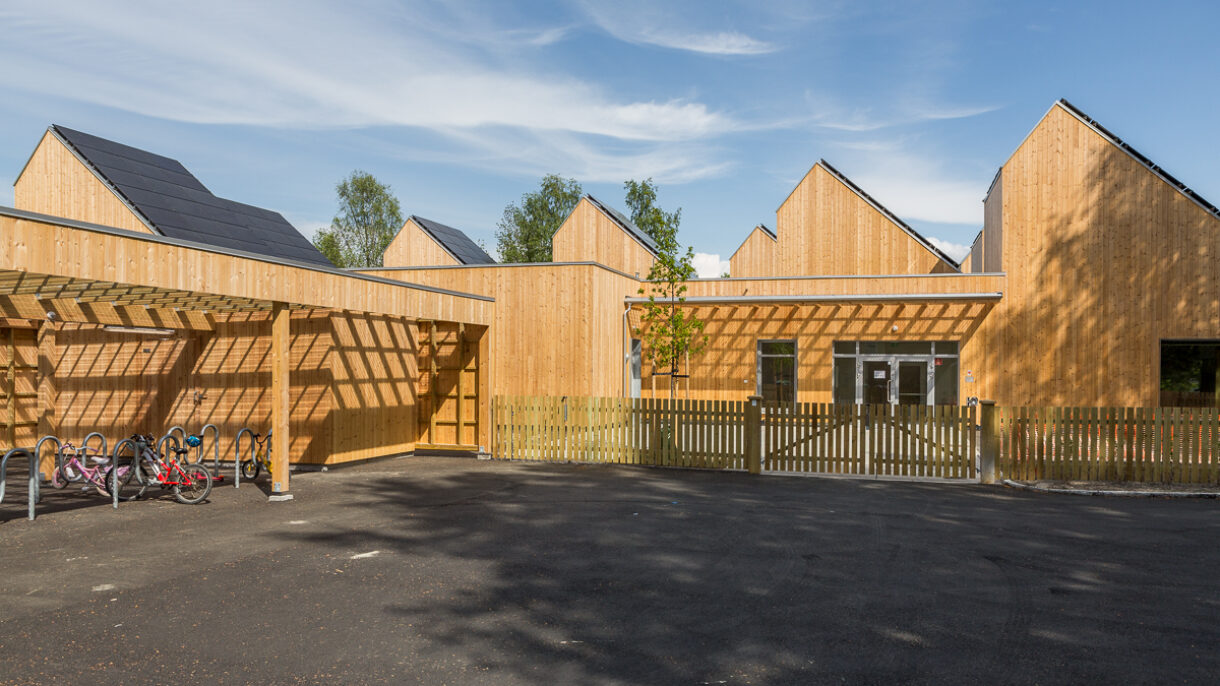 T Lauluten T5 B4374 WEB 72dpi