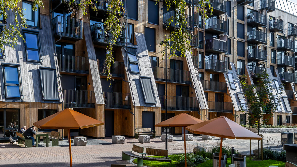 T Lauluten R6 1948 web 72dpi